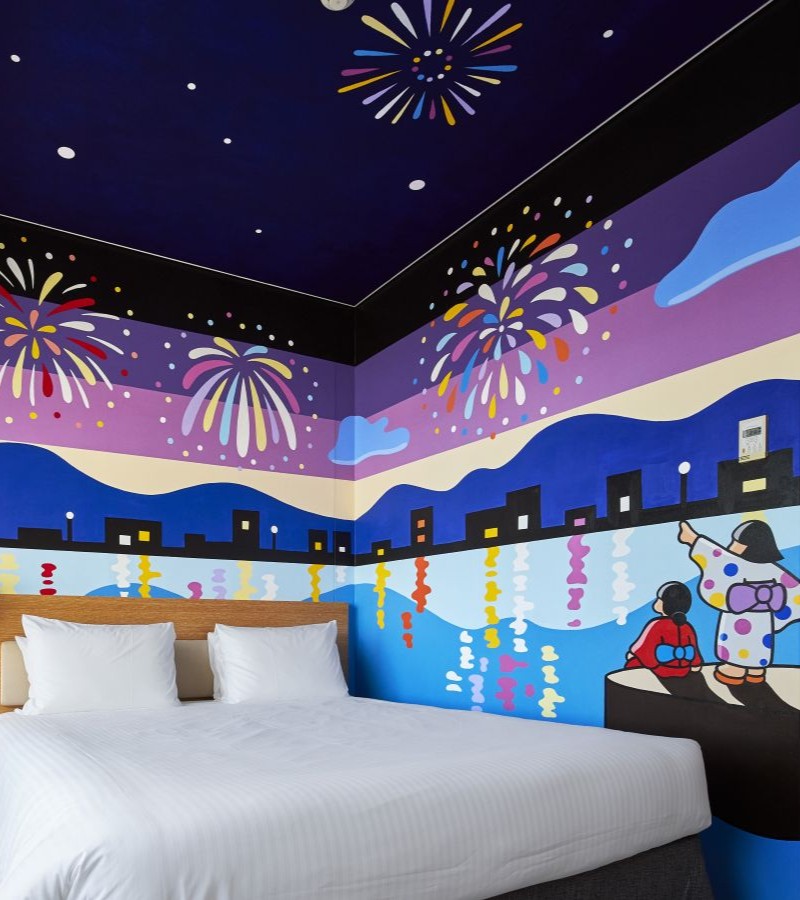 The 48th artist room “Fireworks” created by Ayairo is now completed.